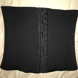 Waist trainer